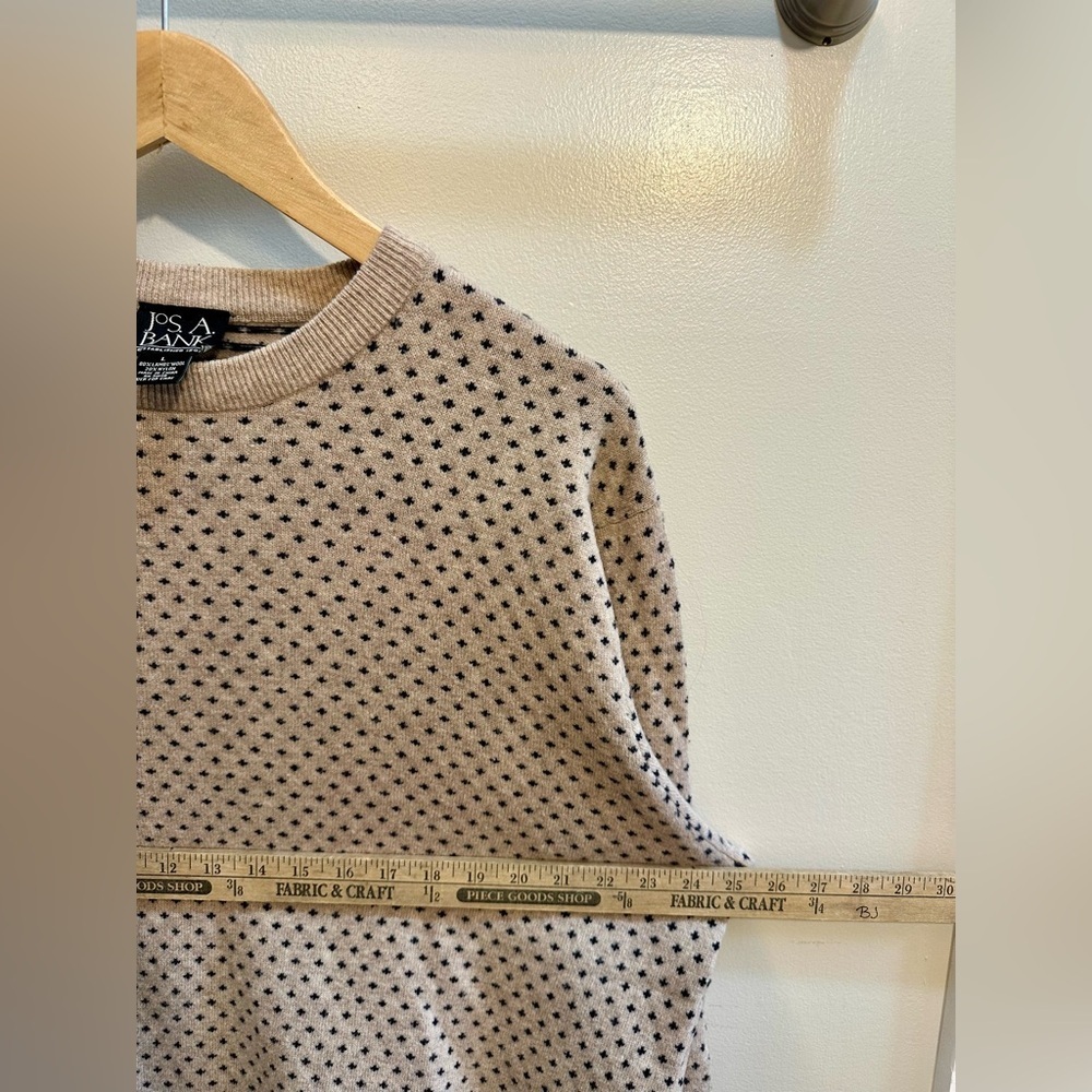 Jos A. Bank Men’s Wool Knit Crewneck Sweater Cream with Black Dots Size L - Picture 6 of 7